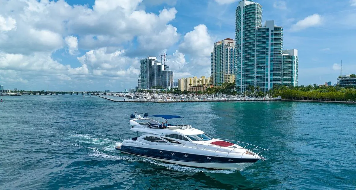 45' Sport Yacht, Bonus hour included