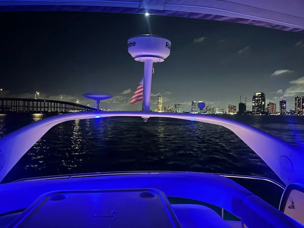45' Sport Yacht, photo 3
