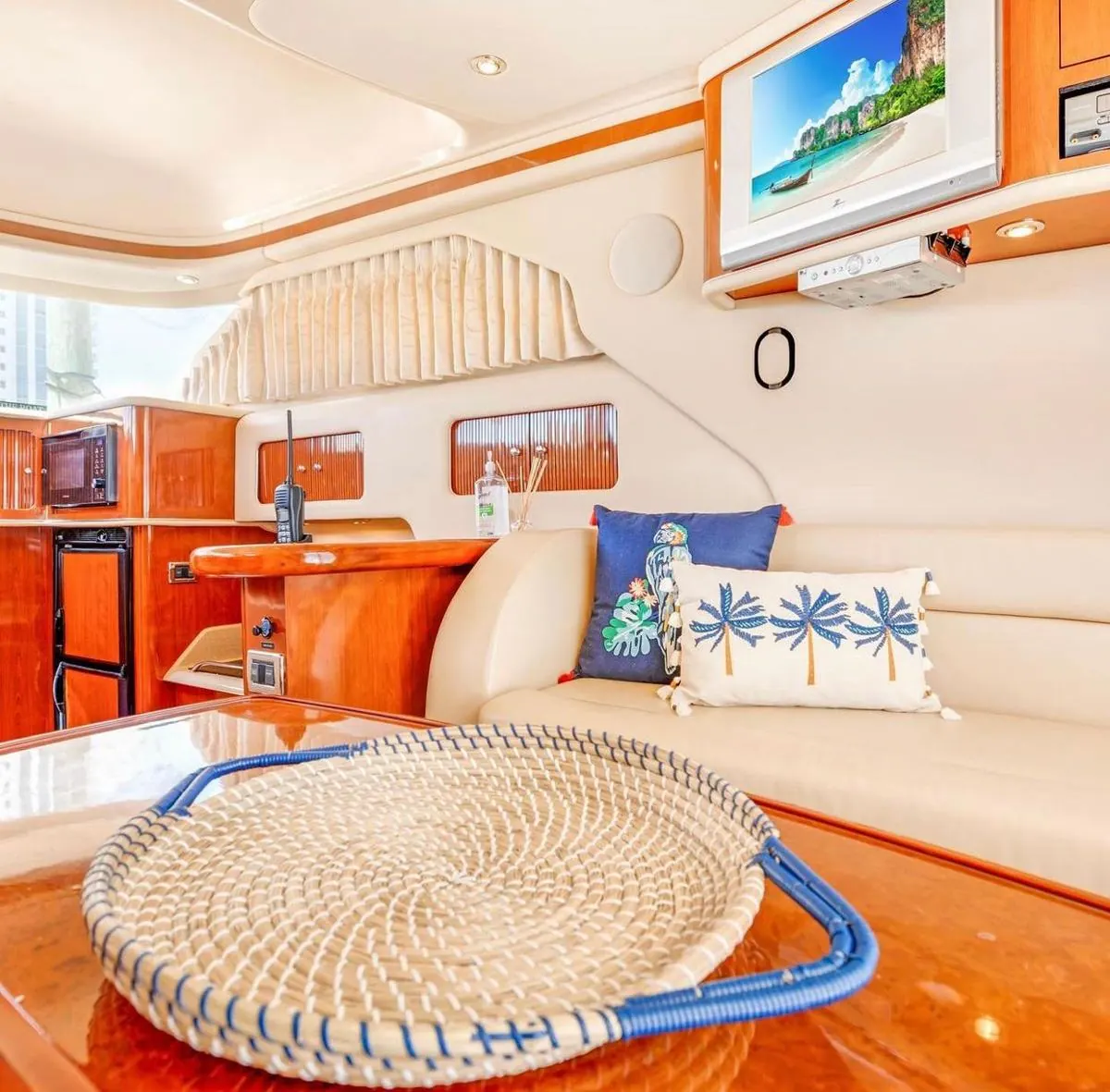48' Sport Yacht, photo 2