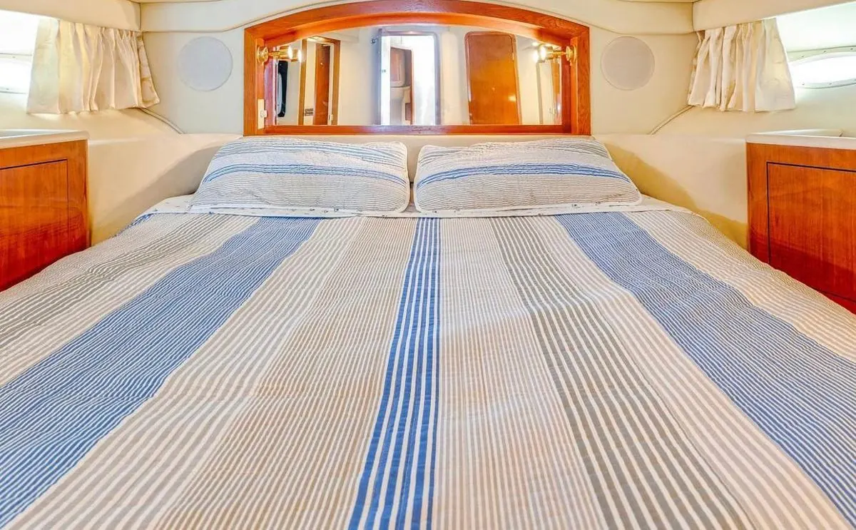 48' Sport Yacht, photo 4