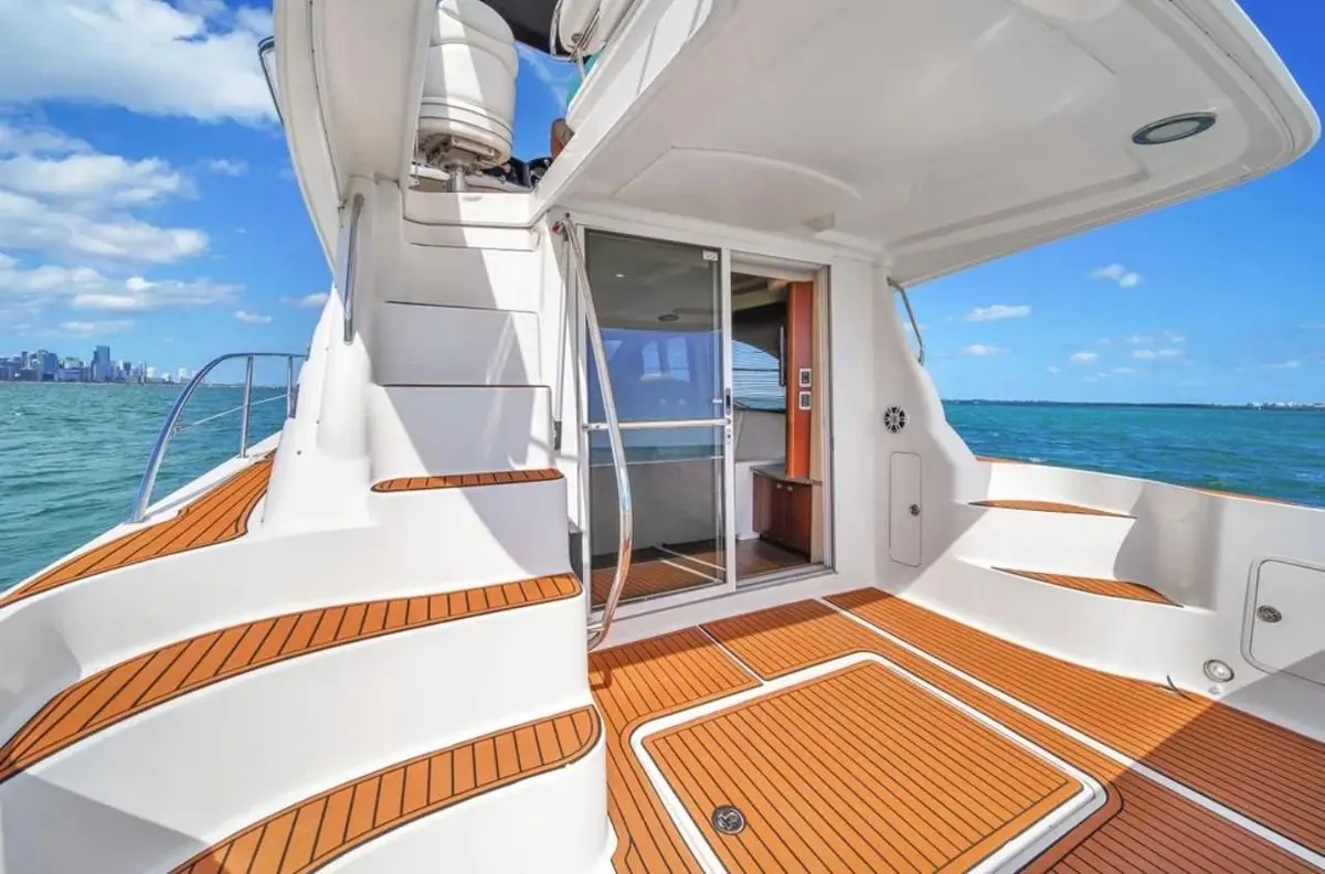48' Sport Yacht, photo 4