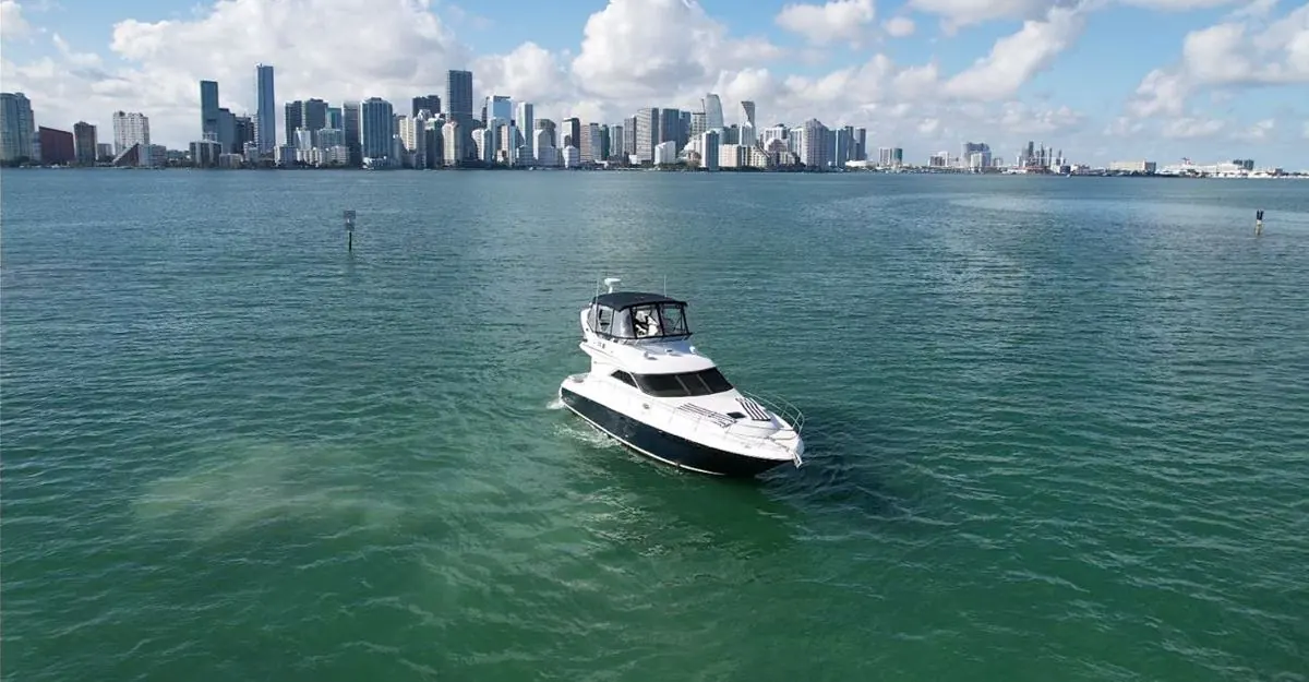 50' Sport Yacht, photo 3