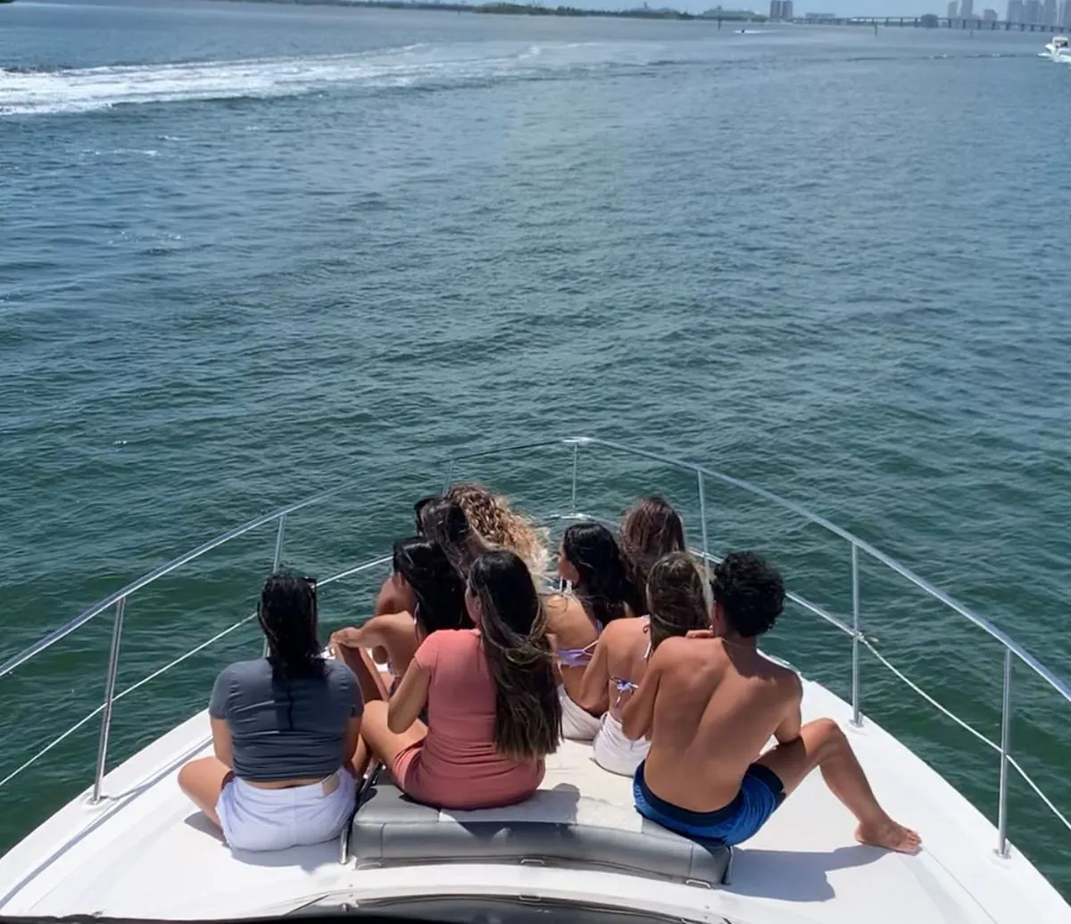 50' Sport Yacht, photo 3