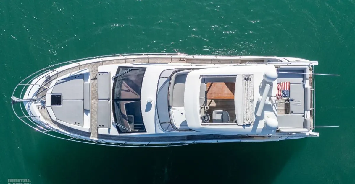 52' Sport Yacht, photo 2