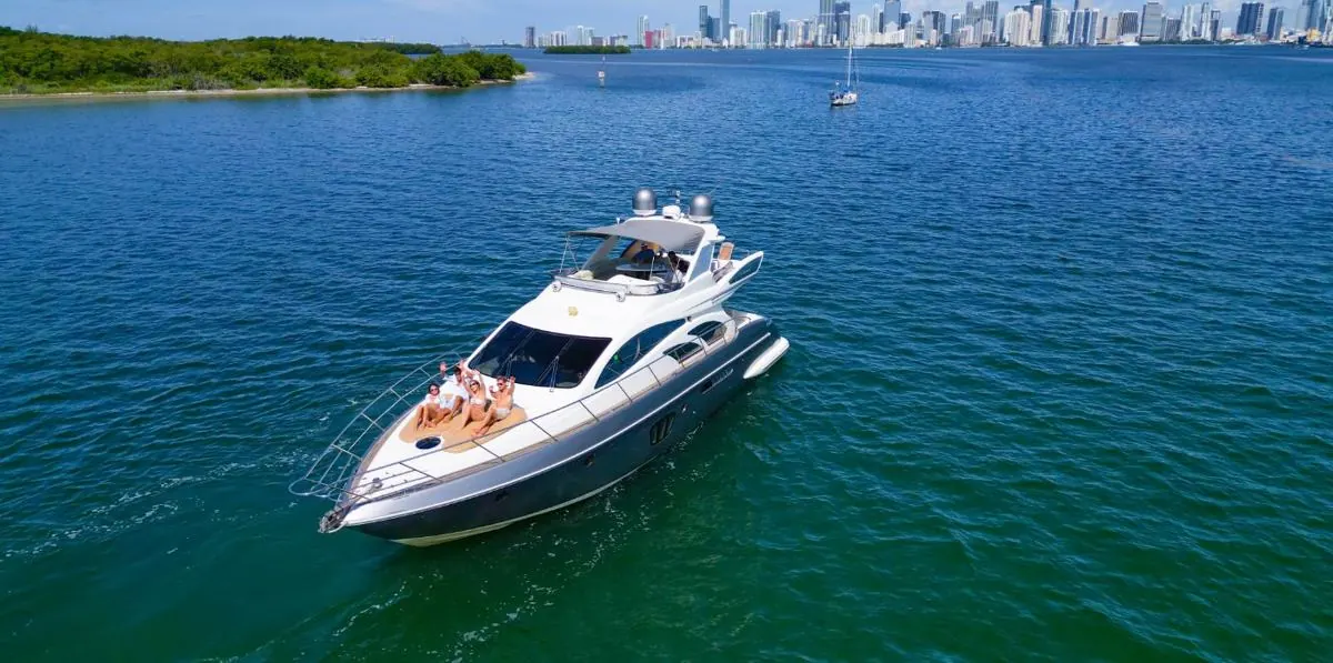 57' Sport Yacht, photo 3