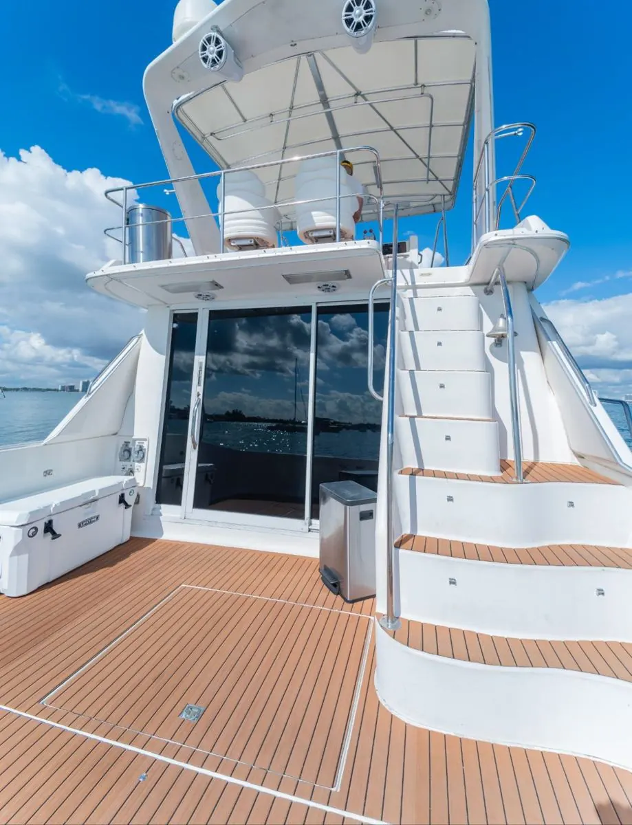 60' Motor Yacht, photo 5
