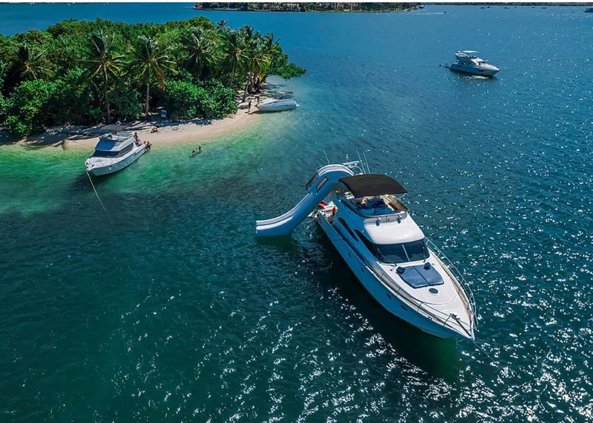 60' Motor Yacht