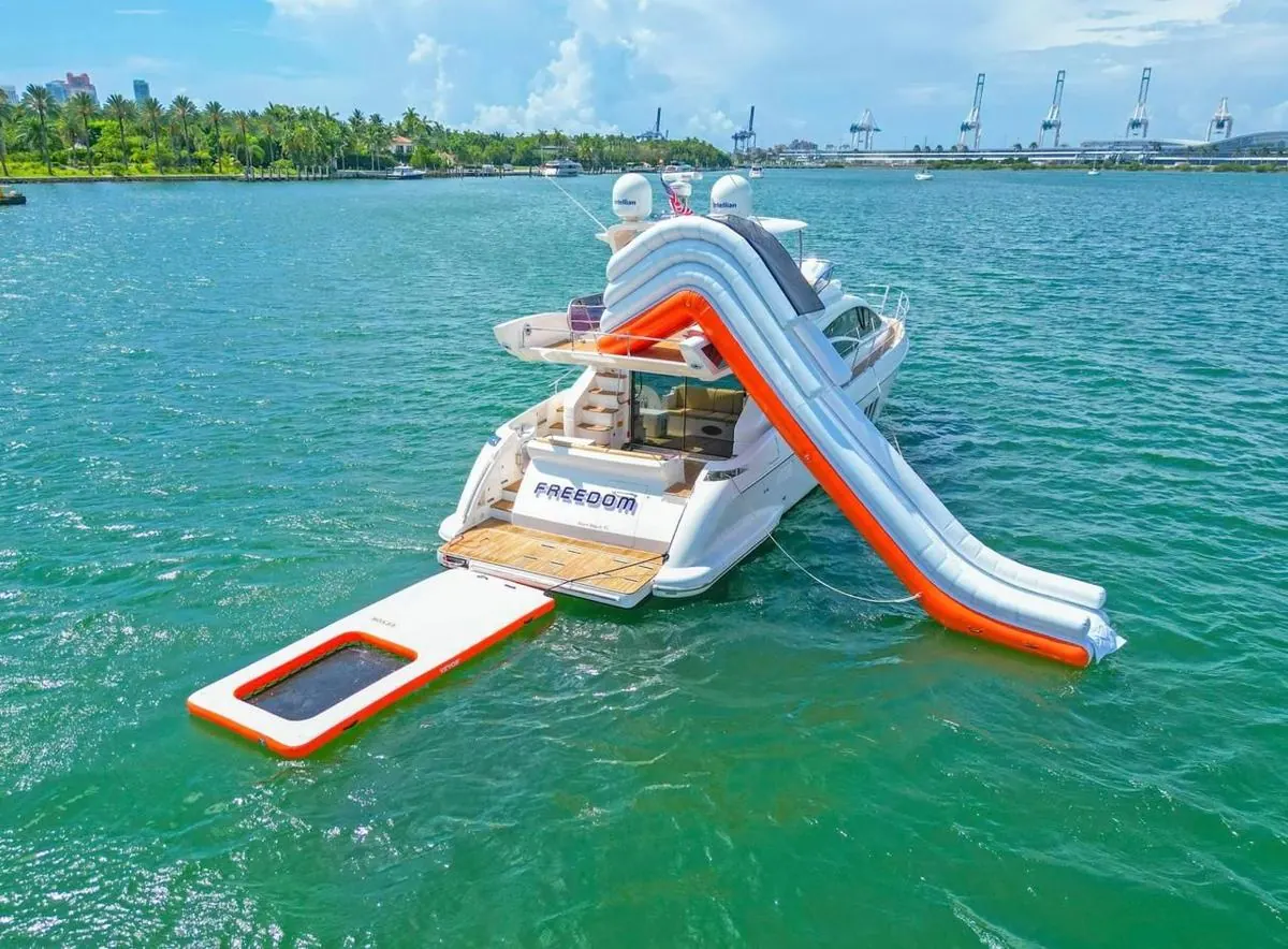 65' Motor Yacht