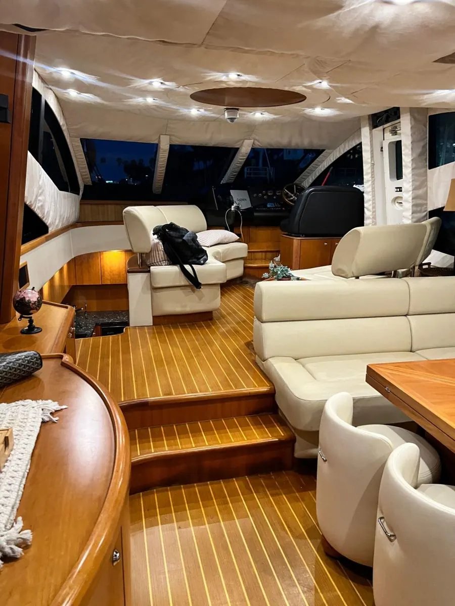 70' Motor Yacht, photo 4
