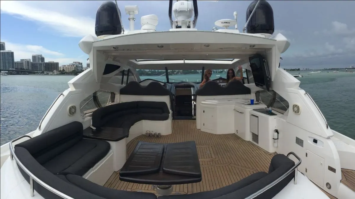 70' Motor Yacht, photo 3