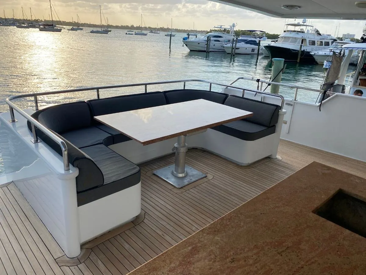 110' Tri-Deck Superyacht, photo 1