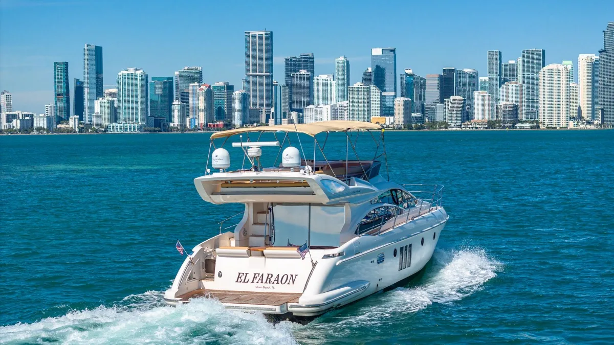 55' Azimut, 1
